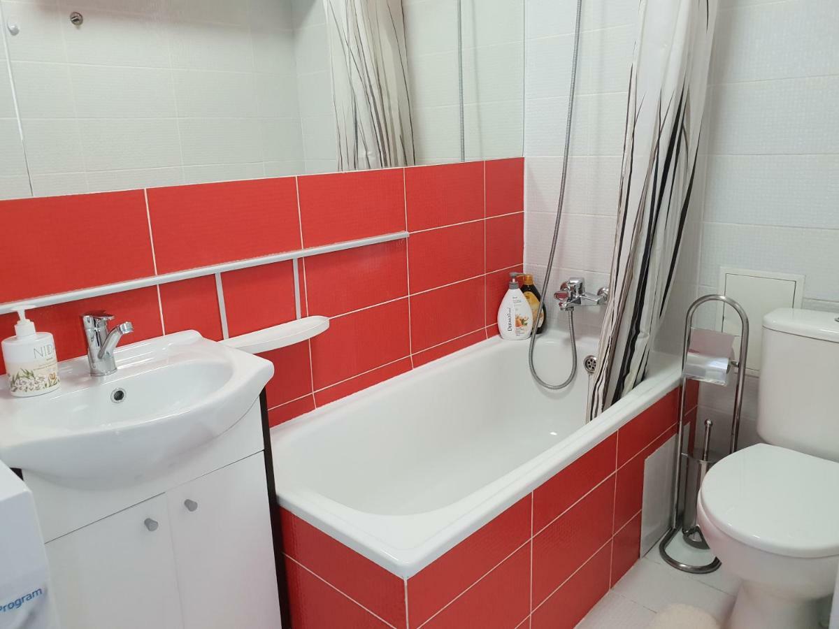 Cozy One Bedroom Apartment In Old Town Vilnius Bagian luar foto